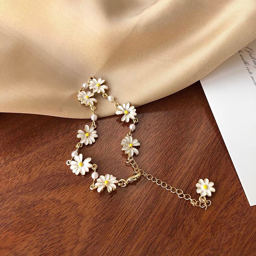 Daisy Golden Chain bracelets, Flower bracelet, Daily wear bracelet, Gift for her